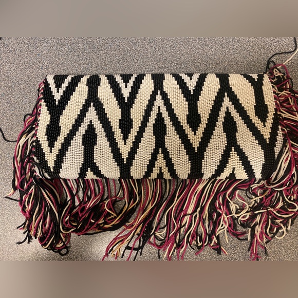Deepa Gurnani beaded and fringe clutch bag - Picture 2 of 3